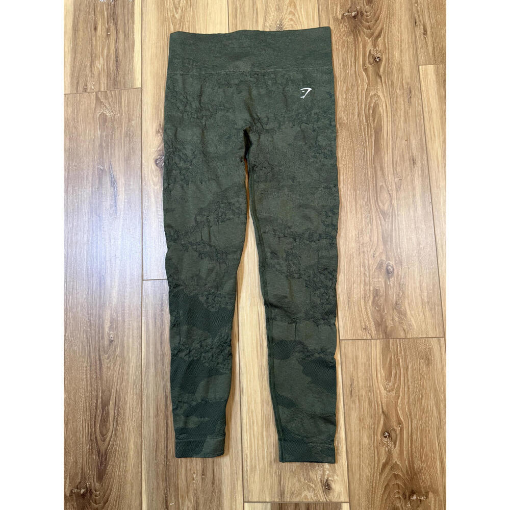 NWOT! Gymshark Adapt Camo Seamless Leggings in Olive Green Size Medium